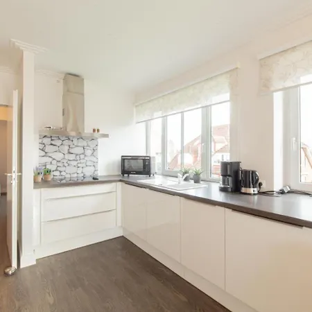 Lille 2 Apartment *